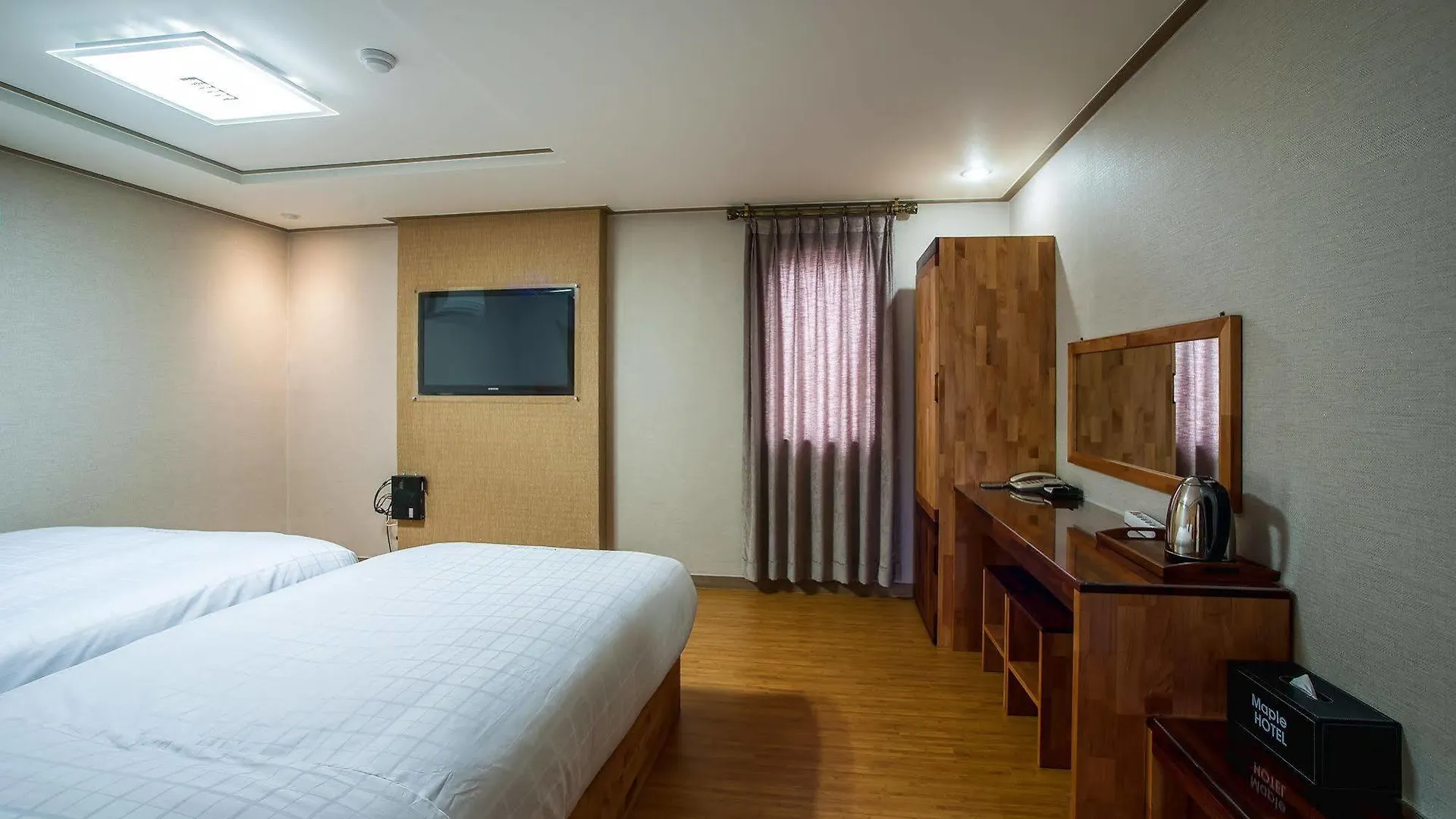 Maple Hotel 济州市